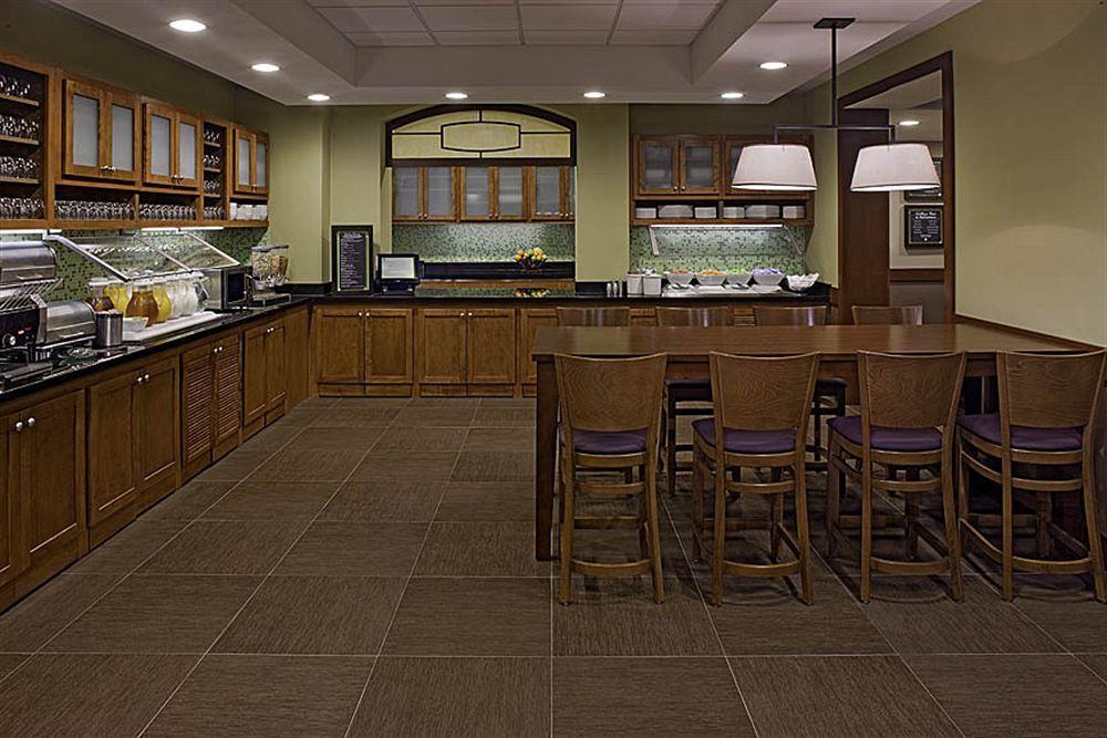 Hyatt Place Detroit/Auburn Hills Restoran foto